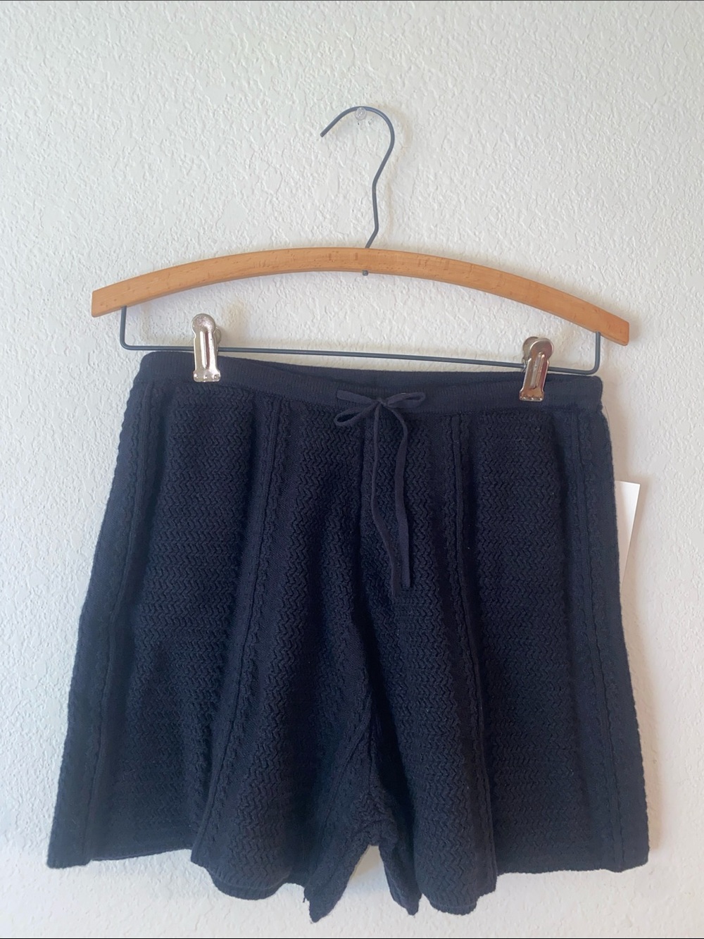 🎈NWT Black textured knit patterned shorts! - Picture 2 of 8